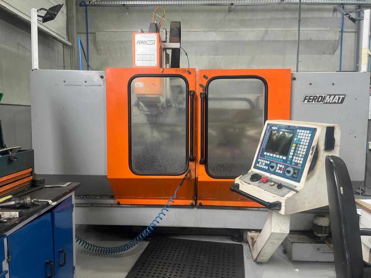Centro de usinagem CNC Ferdimat em operação